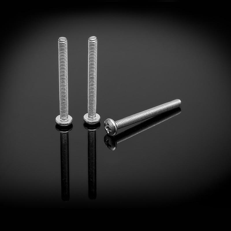 GB818 rustfritt stål Cross Pan Head skrue